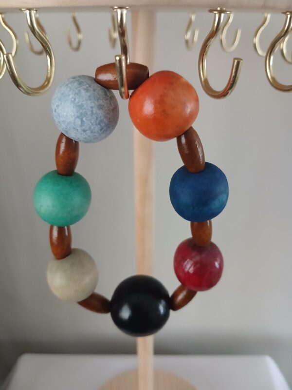 Wooden beads wrist bracelet B004