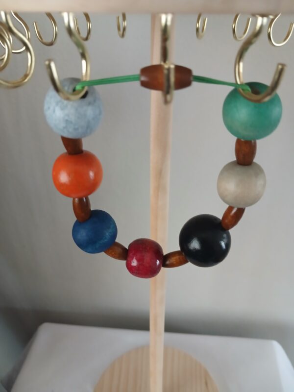 Wooden beads wrist bracelet B004
