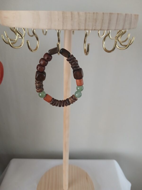 Wooden beads wrist bracelet B005
