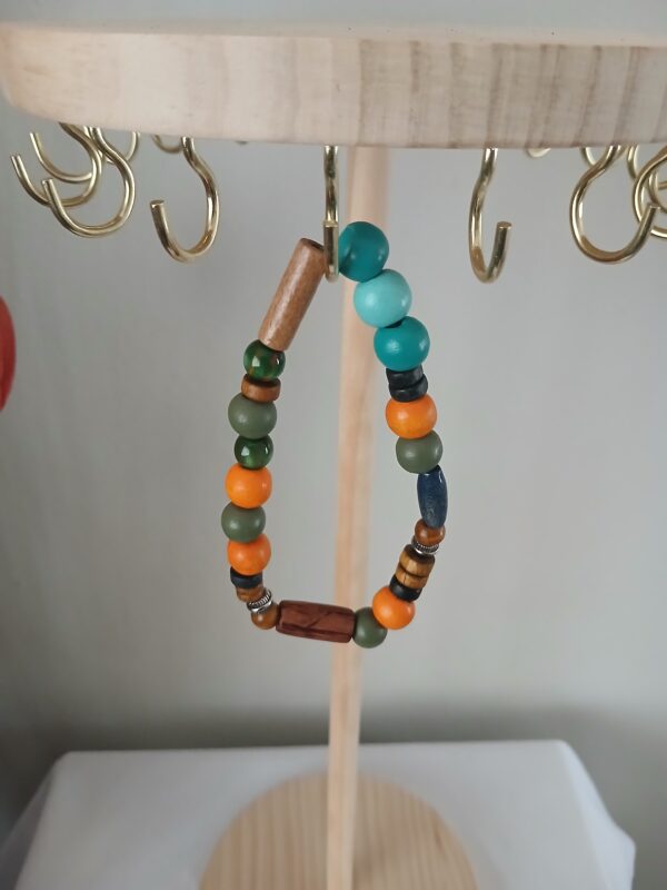 Wooden beads wrist bracelet B008