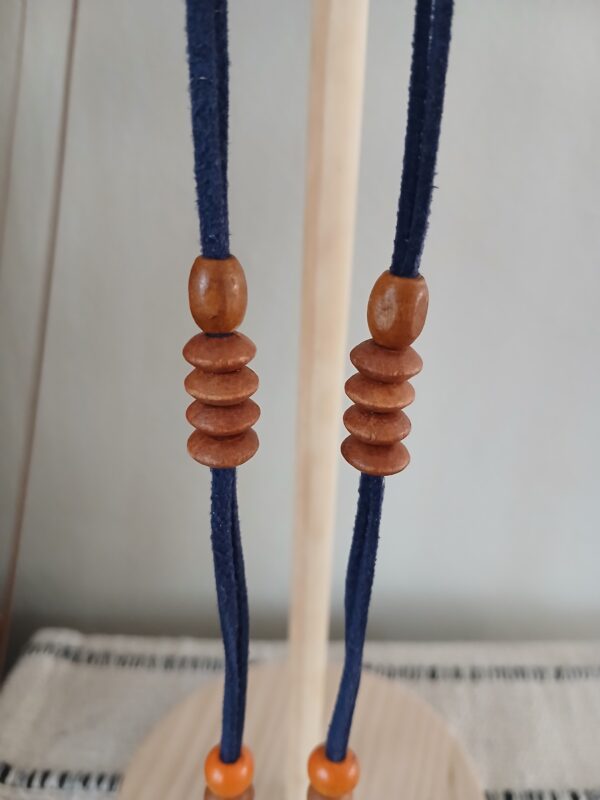 Wooden earrings E011