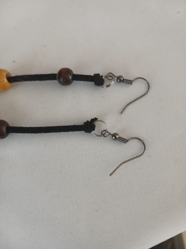Wooden earrings E015