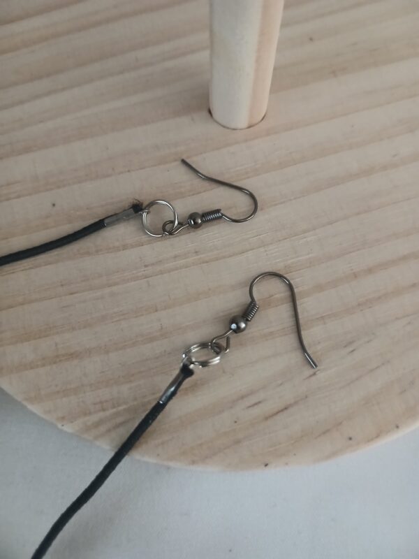 Wooden earrings E016
